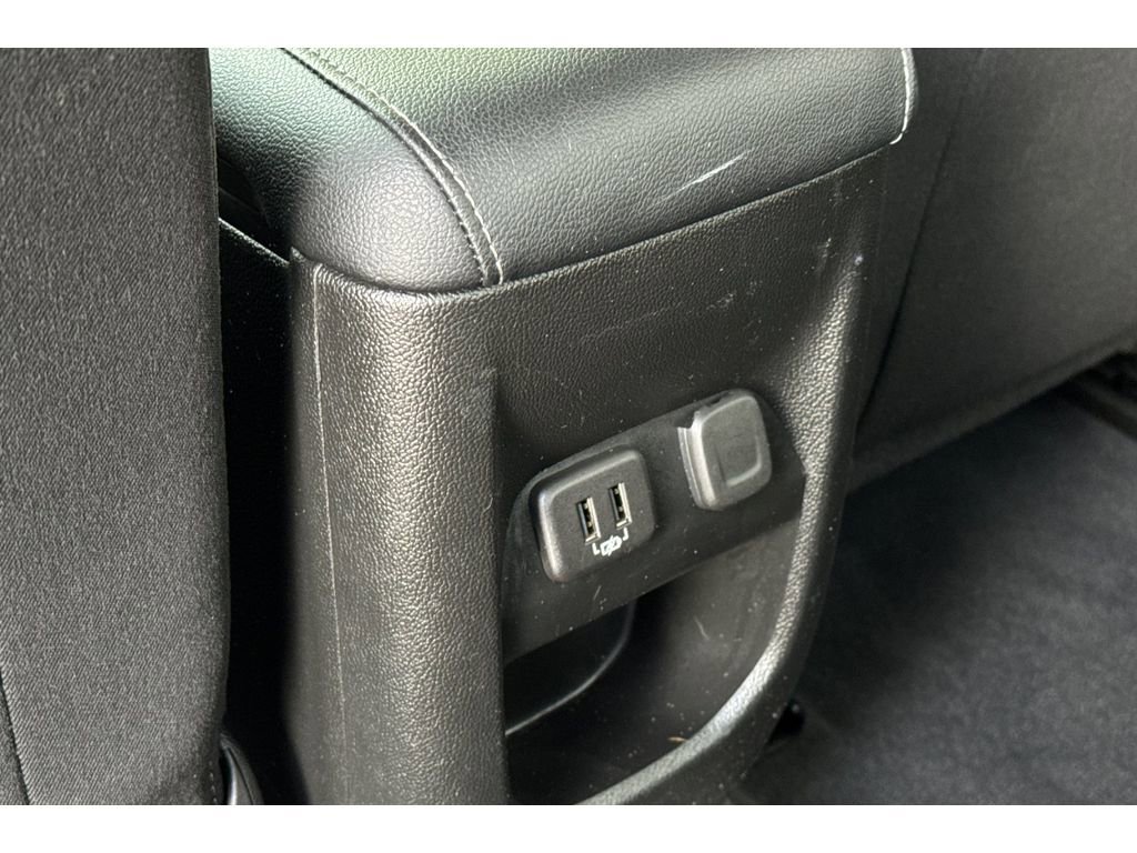 Used 2020 GMC Canyon SLE image 14