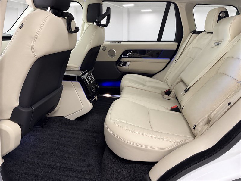 Used 2021 Land Rover Range Rover P525 Westminster Edition LWB AWD/4WD image 23