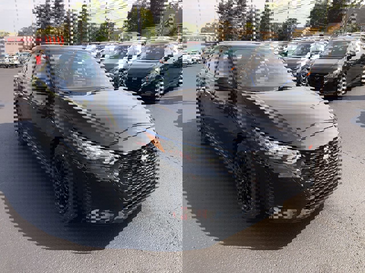 New 2025 Nissan Sentra SR w/ Midnight Edition image 15