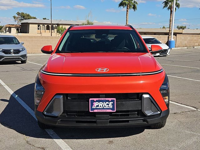 Used 2024 Hyundai Kona SEL image 2