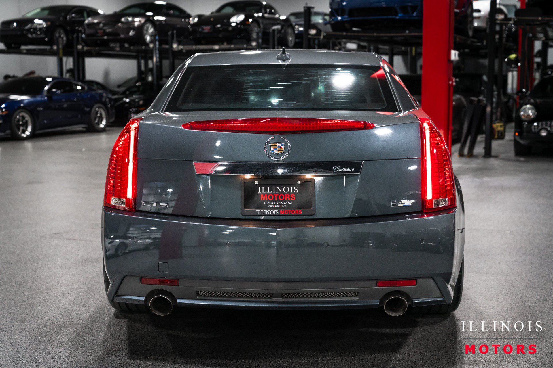 Used 2011 Cadillac CTS V RWD image 4