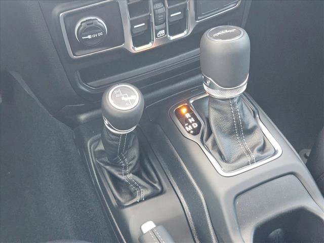 New 2025 Jeep Gladiator High Tide image 12