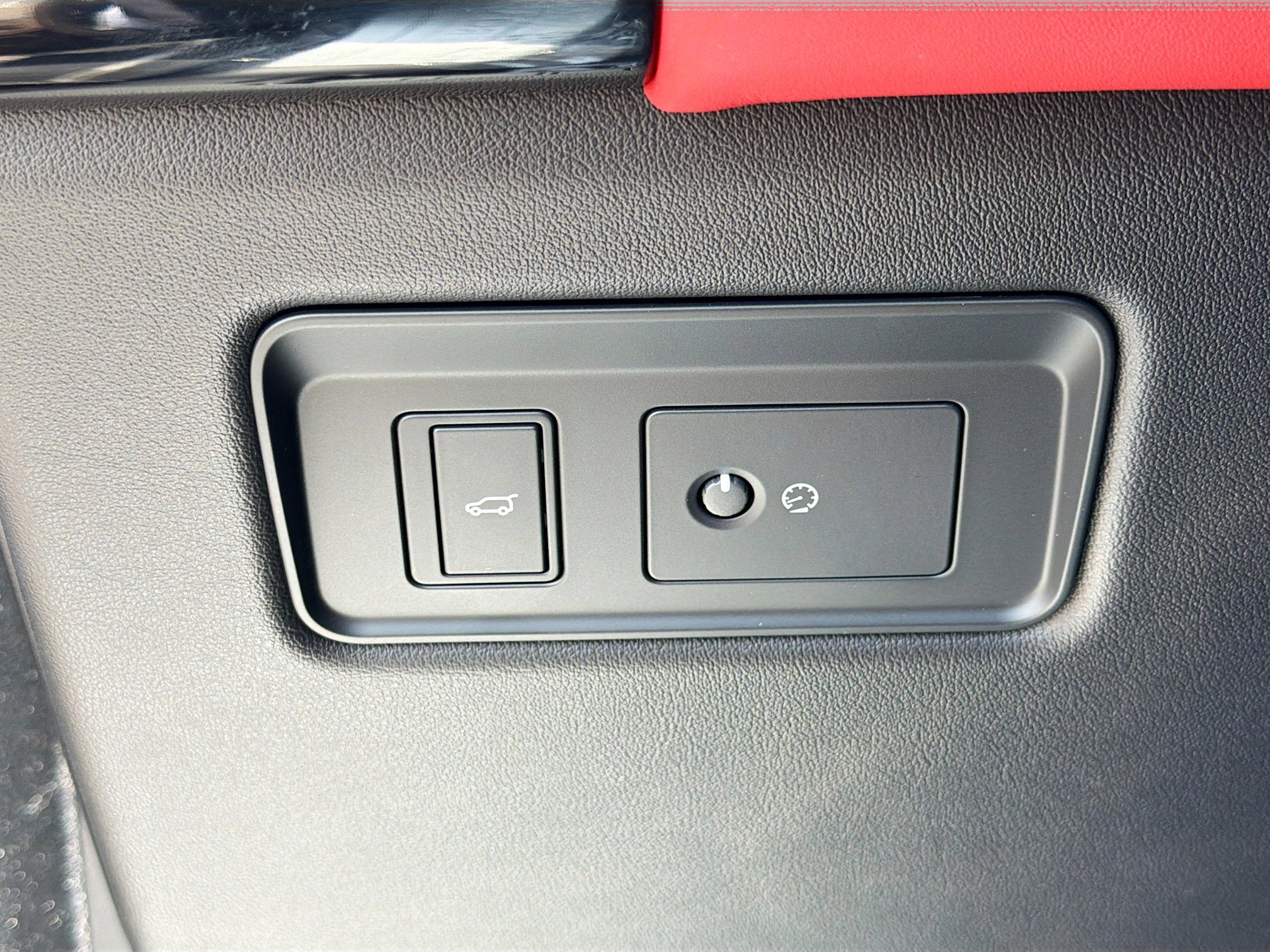 Used 2022 Land Rover Range Rover Sport HST image 35