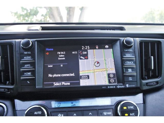 Used 2018 Toyota RAV4 Limited image 23