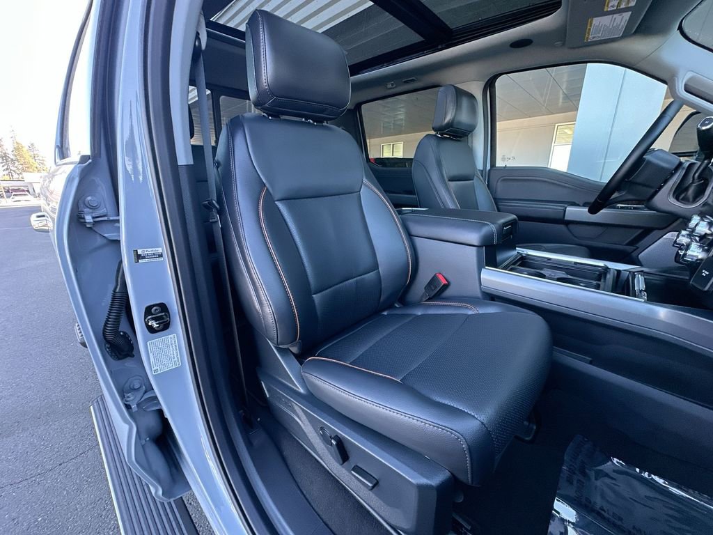 New 2025 Ford F350 Lariat w/ Lariat Ultimate Package image 36