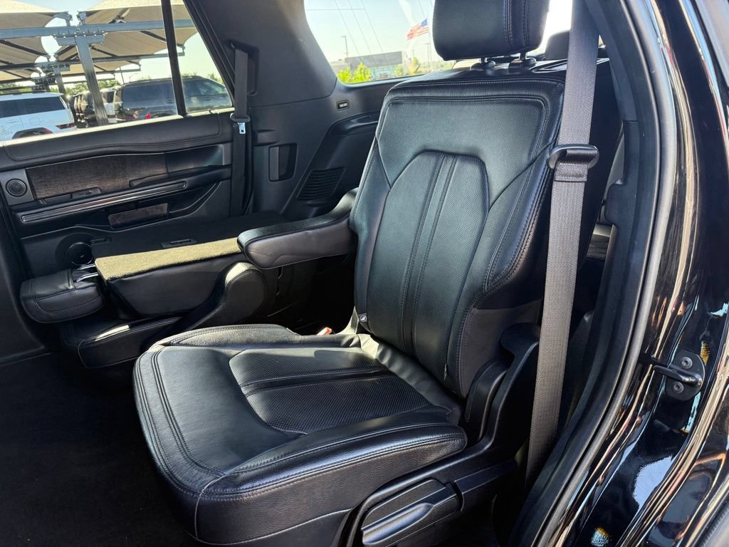 Used 2020 Ford Expedition Limited AWD/4WD image 23