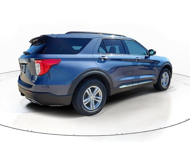 Used 2021 Ford Explorer XLT w/ Equipment Group 202A AWD/4WD image 3