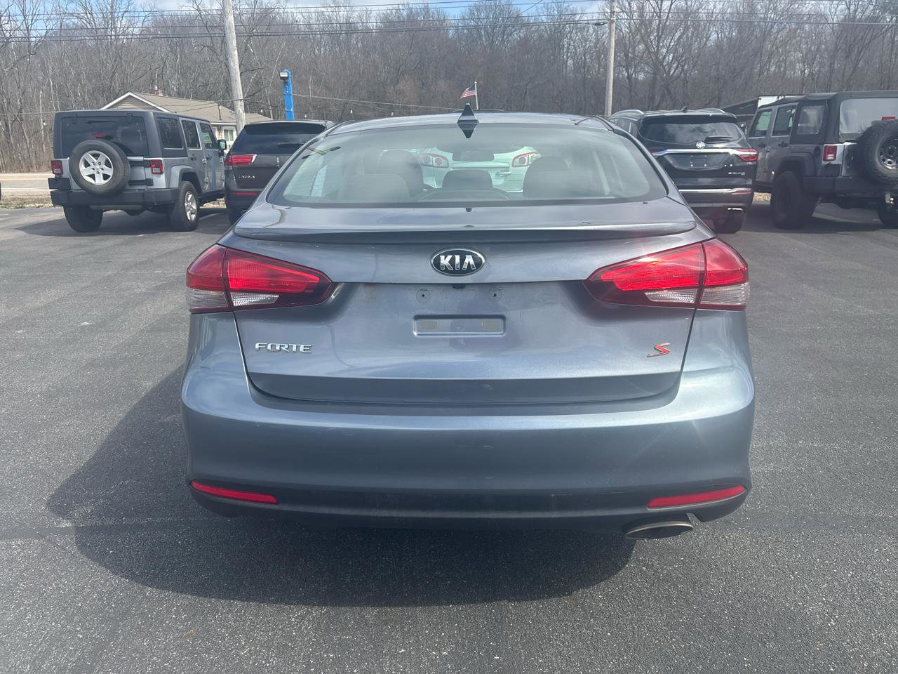 Used 2018 Kia Forte S image 5