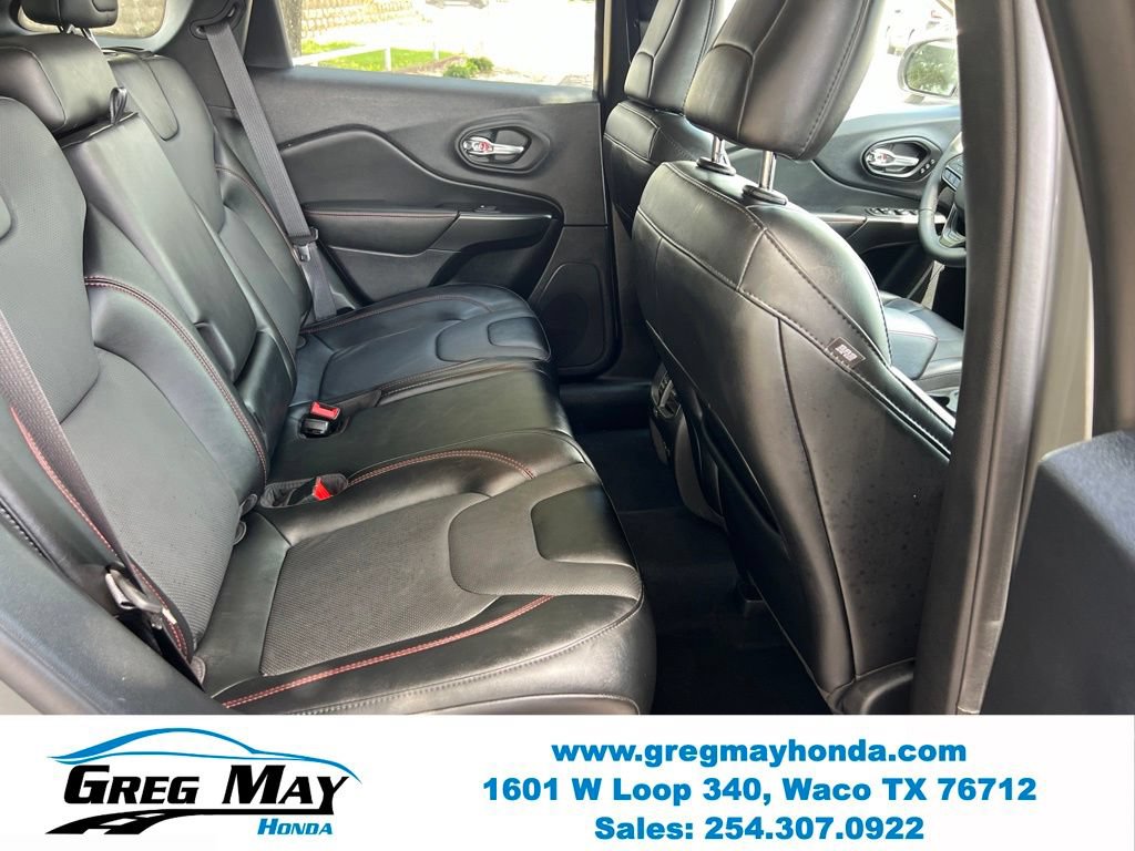 Used 2022 Jeep Cherokee Trailhawk w/ Premium Leather Package AWD/4WD image 14