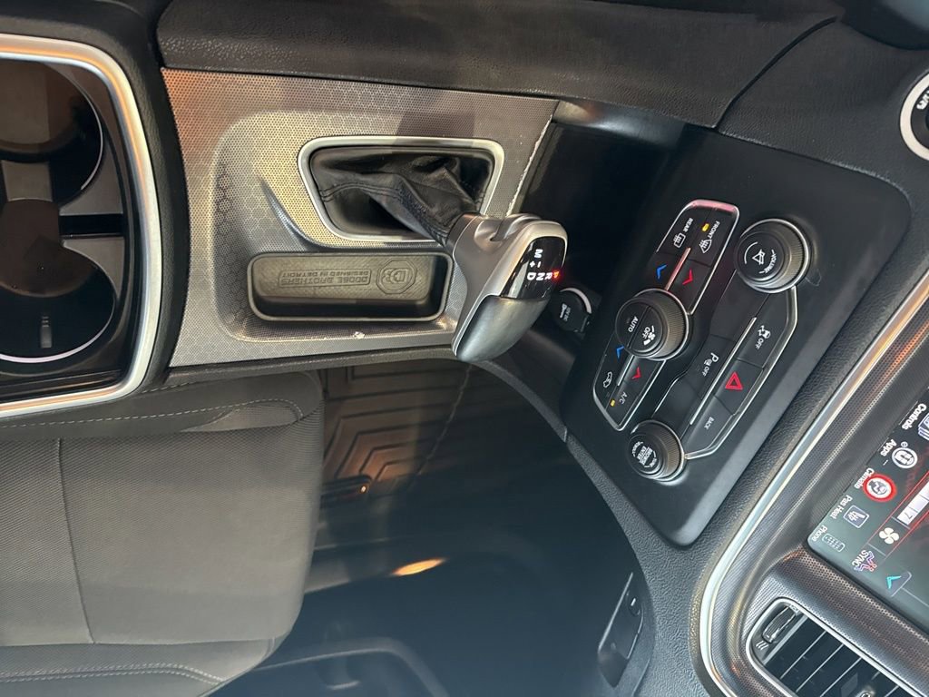 Used 2016 Dodge Charger SXT w/ Driver Confidence Group image 20