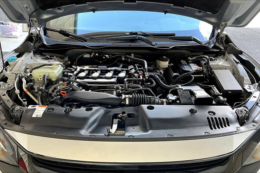 Used 2019 Honda Civic Touring image 29