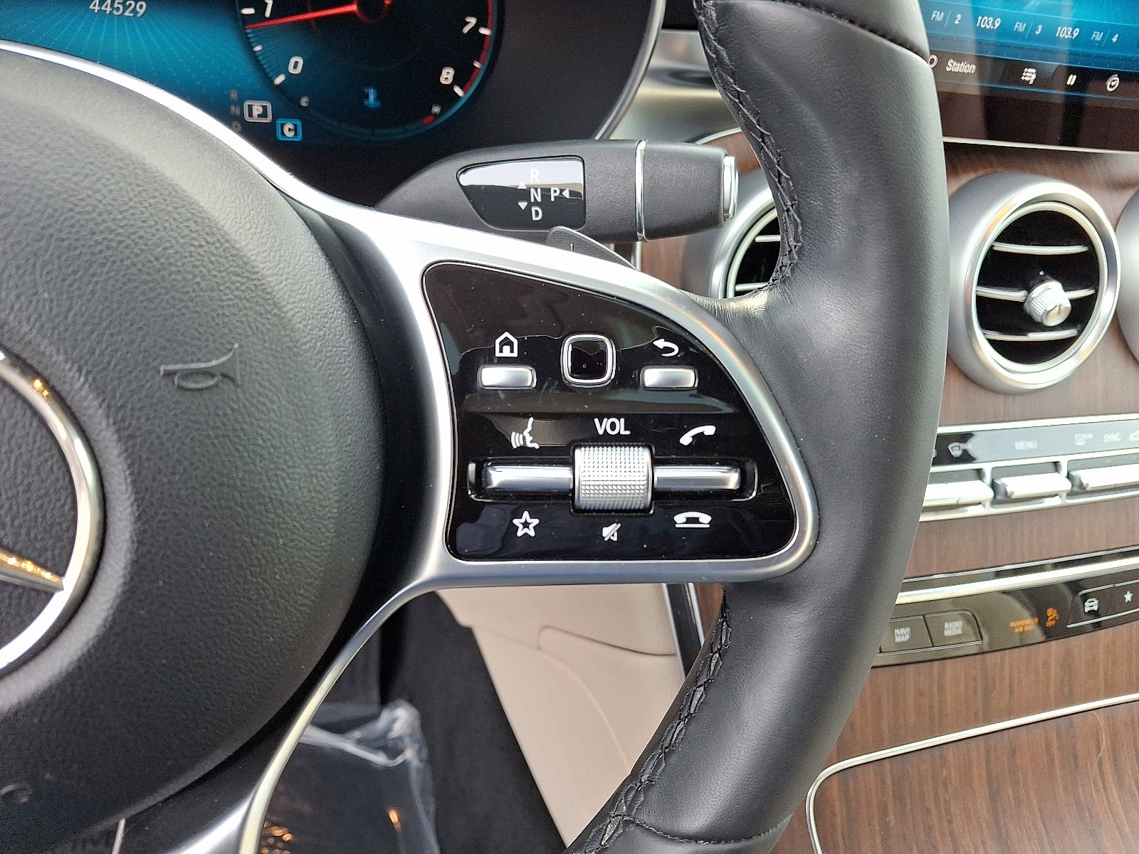 Certified 2022 Mercedes-Benz GLC 300 4MATIC image 22