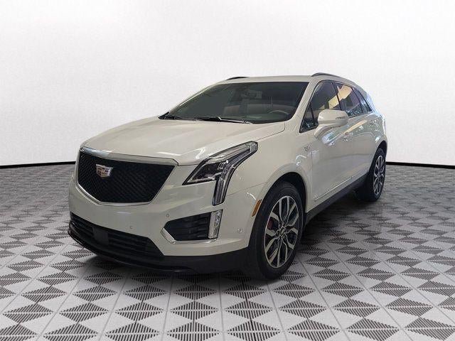 Certified 2023 Cadillac XT5 Sportv w/ Technology Package AWD/4WD image 3
