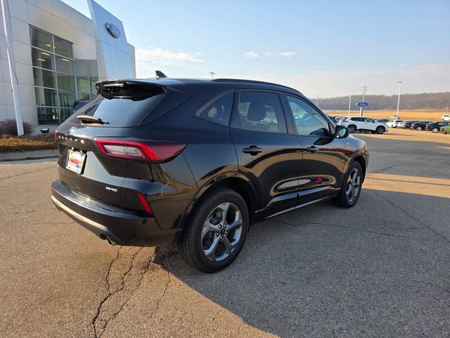 Used 2023 Ford Escape ST-Line image 26