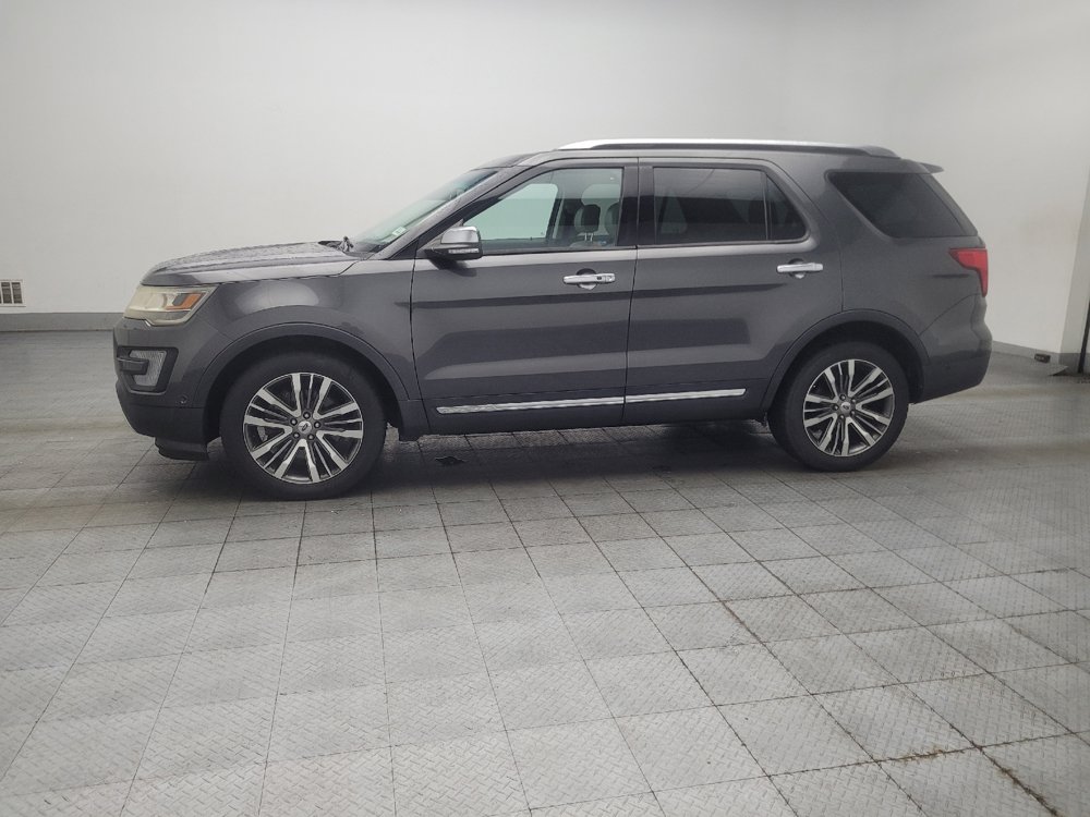 Used 2017 Ford Explorer Platinum AWD/4WD image 2