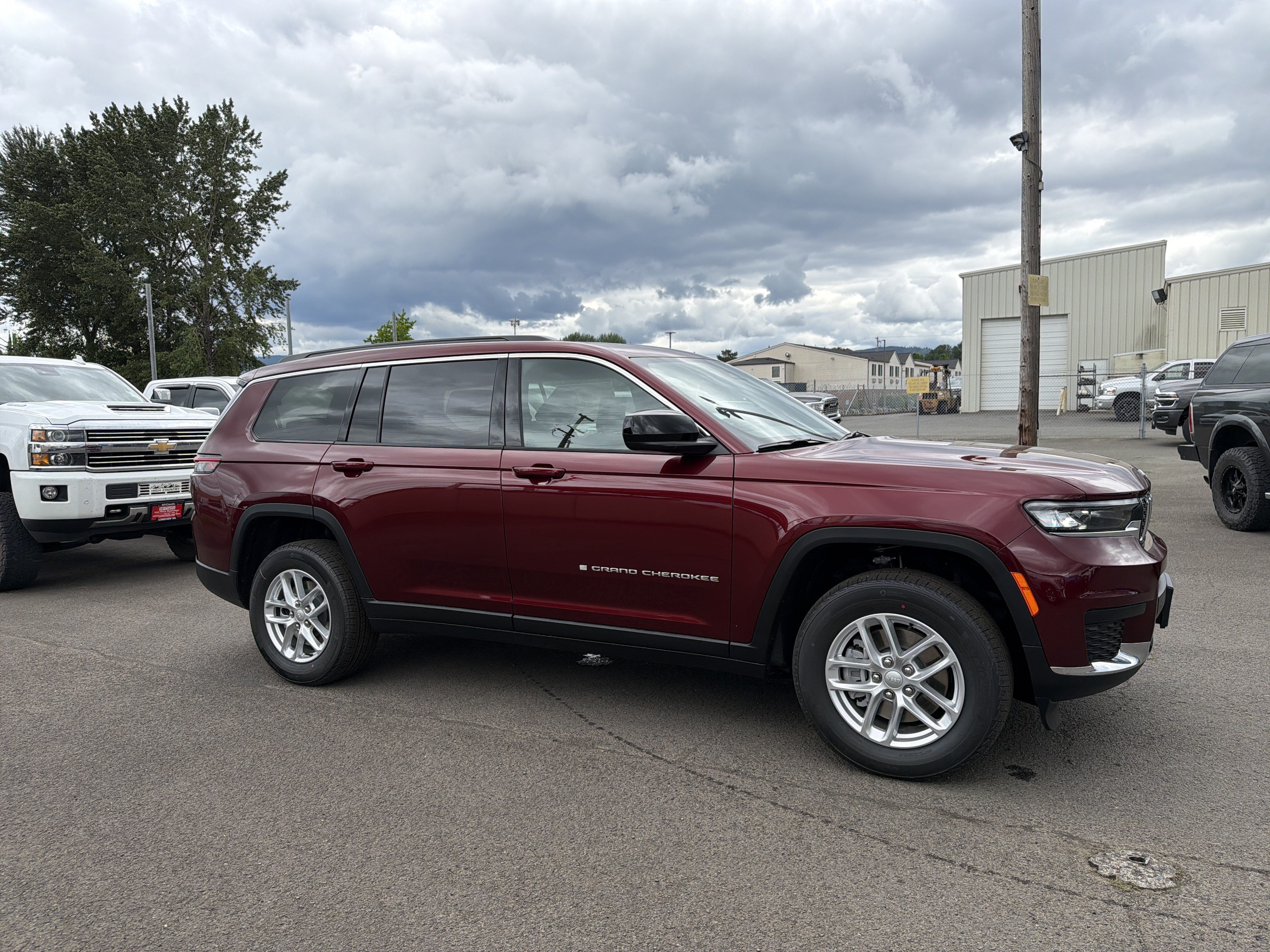 New 2026 Jeep Grand Cherokee L 4WD image 7