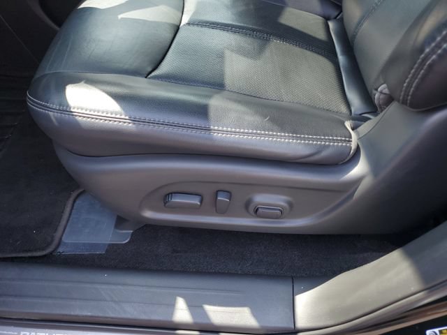 Used 2020 Nissan Pathfinder Platinum AWD/4WD image 20