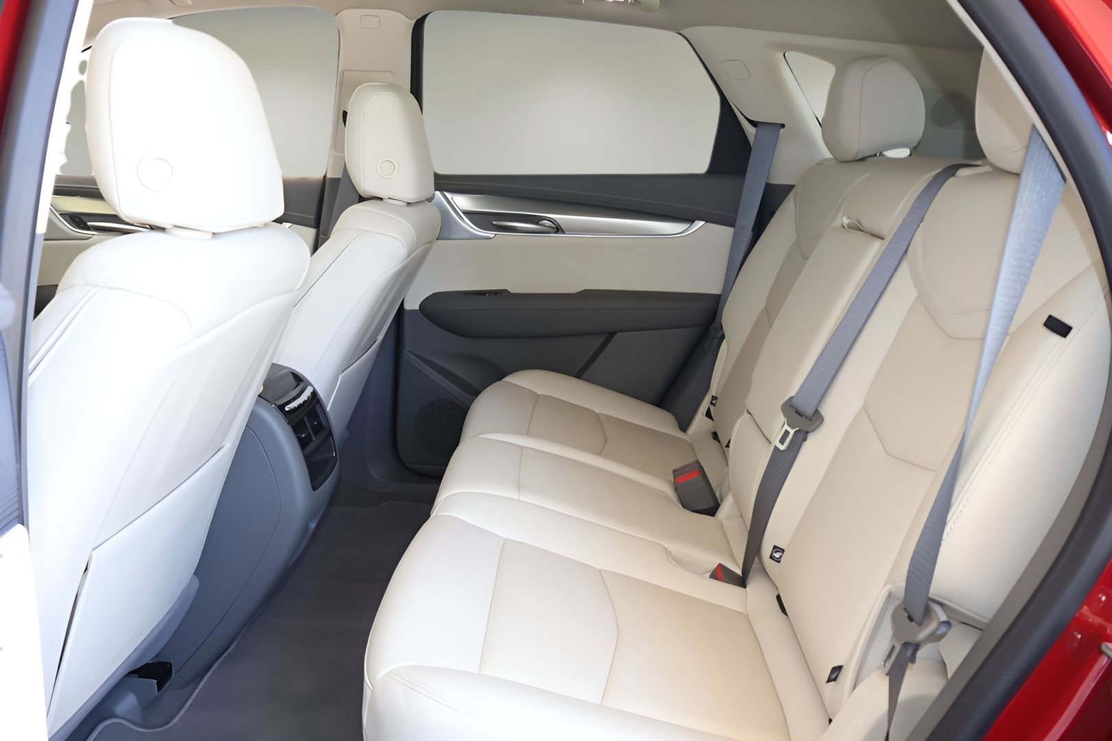 New 2026 Cadillac XT5 Premium Luxury w/ Driver Assist Package FWD image 12