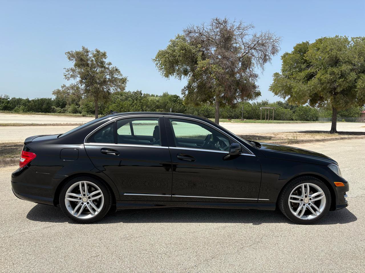 Used 2014 Mercedes-Benz C 250 Sedan image 50