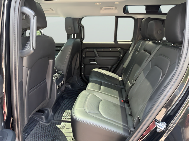 Certified 2025 Land Rover Defender 110 S AWD/4WD image 30
