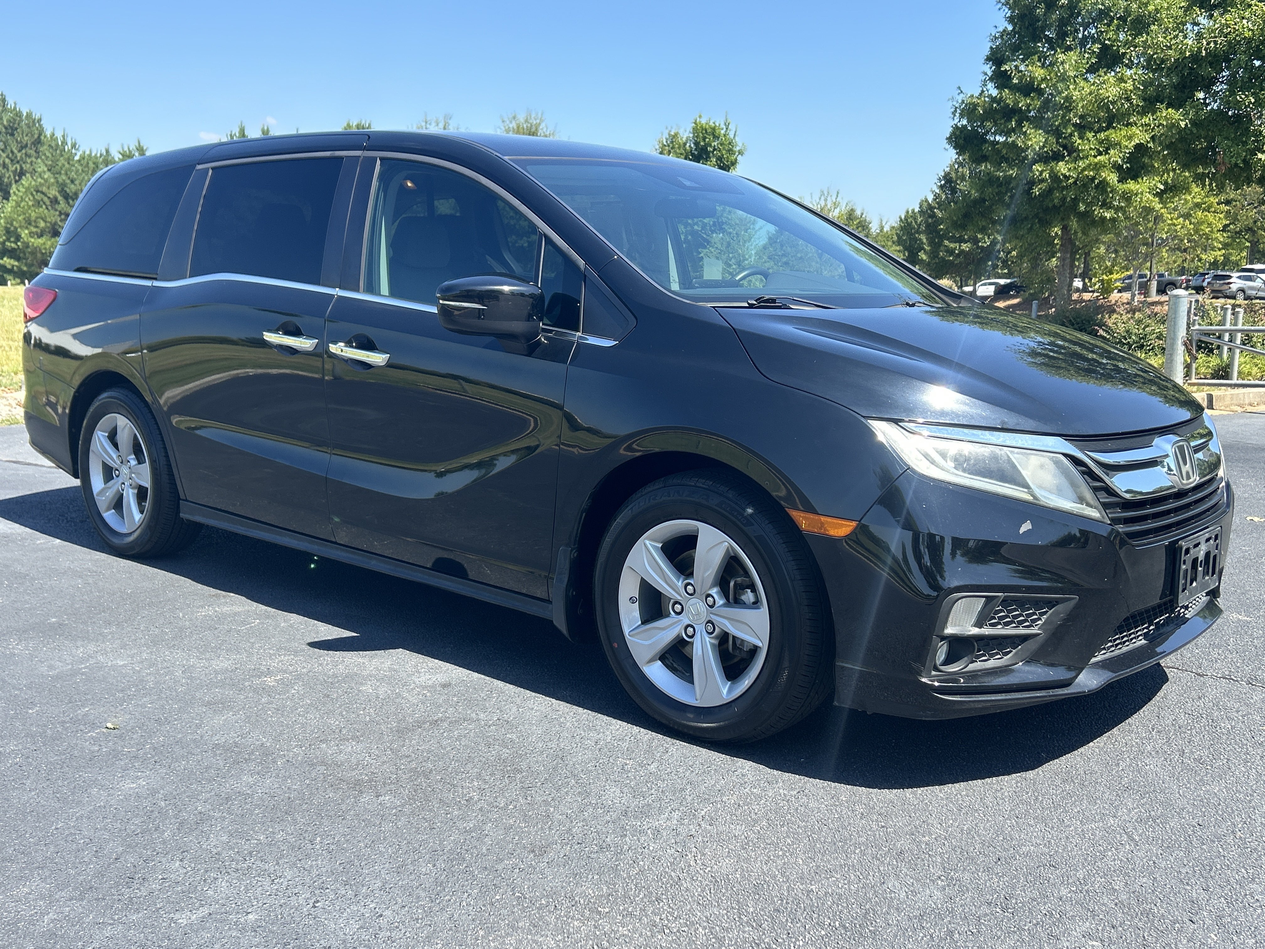 Used 2018 Honda Odyssey EX image 2