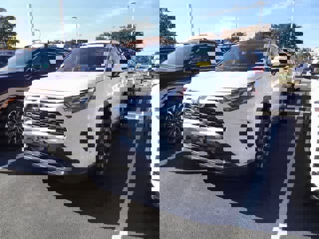 Used 2022 Toyota RAV4 XLE