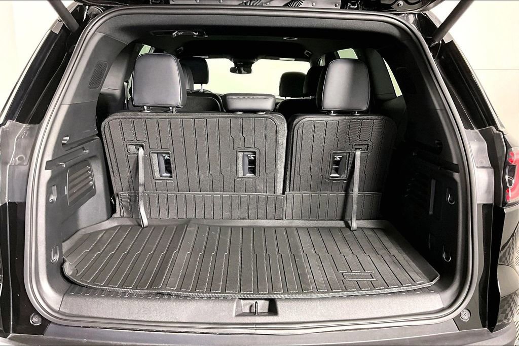 Certified 2025 GMC Acadia Elevation w/ Elevation Premium Package image 31