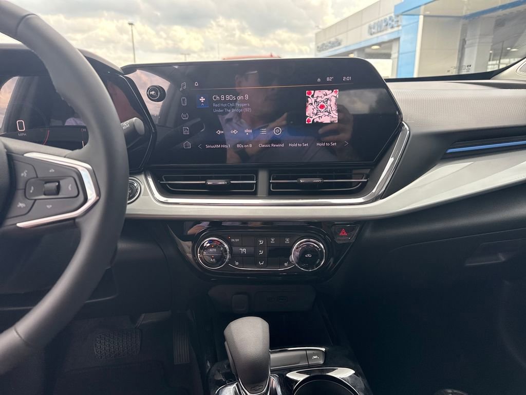 New 2026 Chevrolet Trax LT w/ Driver Confidence Package image 18