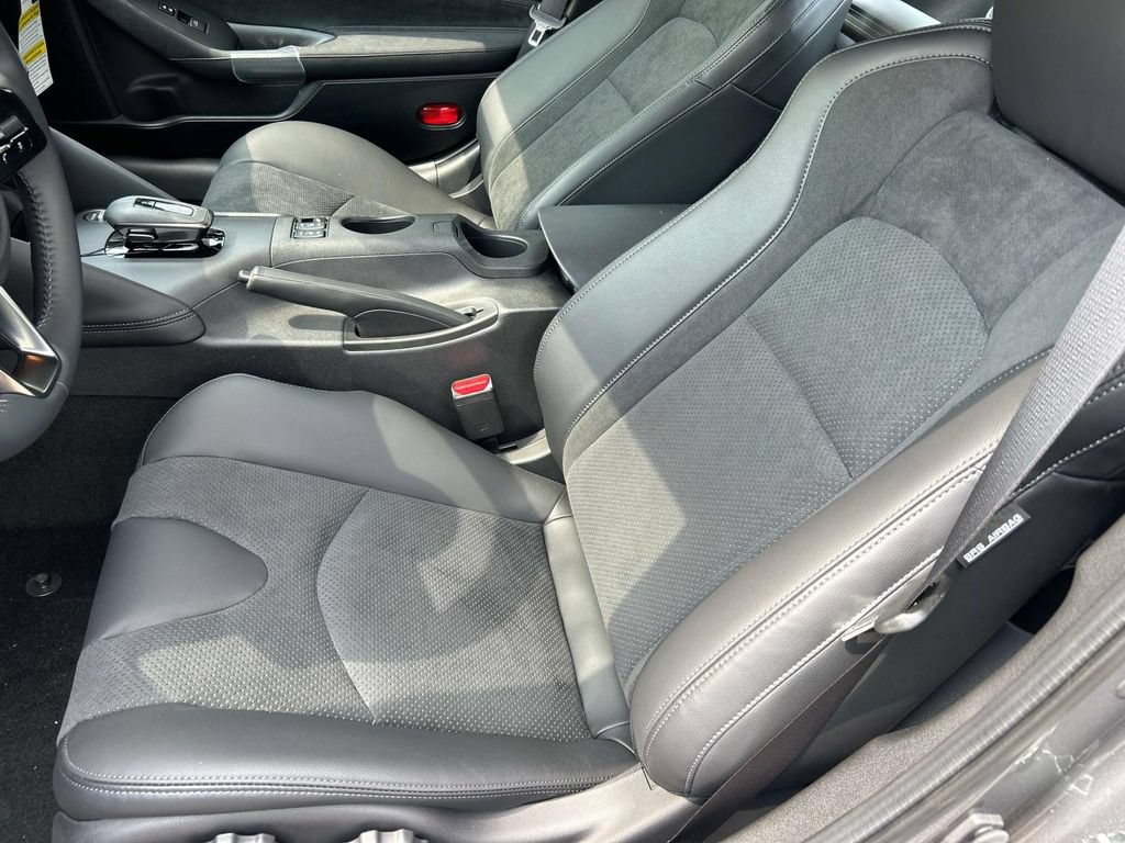 New 2025 Nissan Z Performance w/ Floor Mat Package RWD image 14