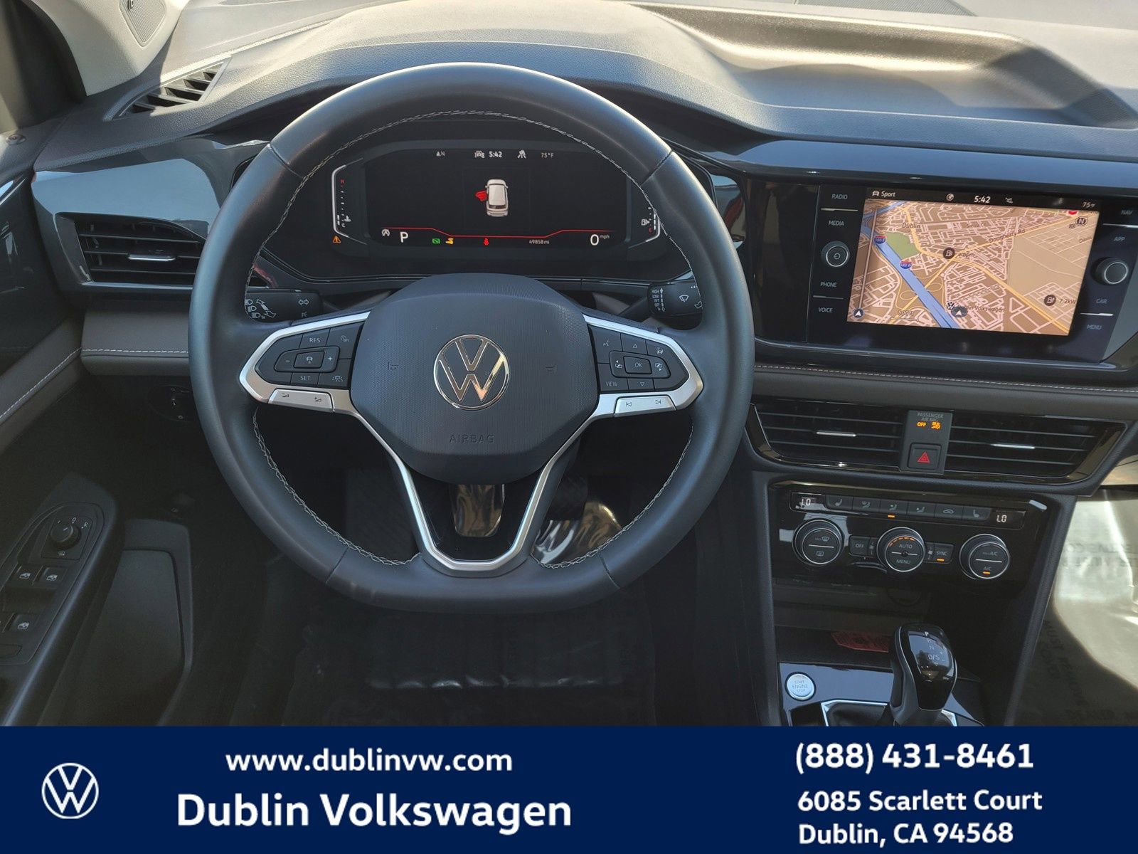 Used 2022 Volkswagen Taos SEL image 12