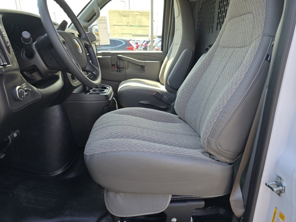 New 2026 Chevrolet Express 2500 Extended w/ Driver Convenience Package RWD image 19