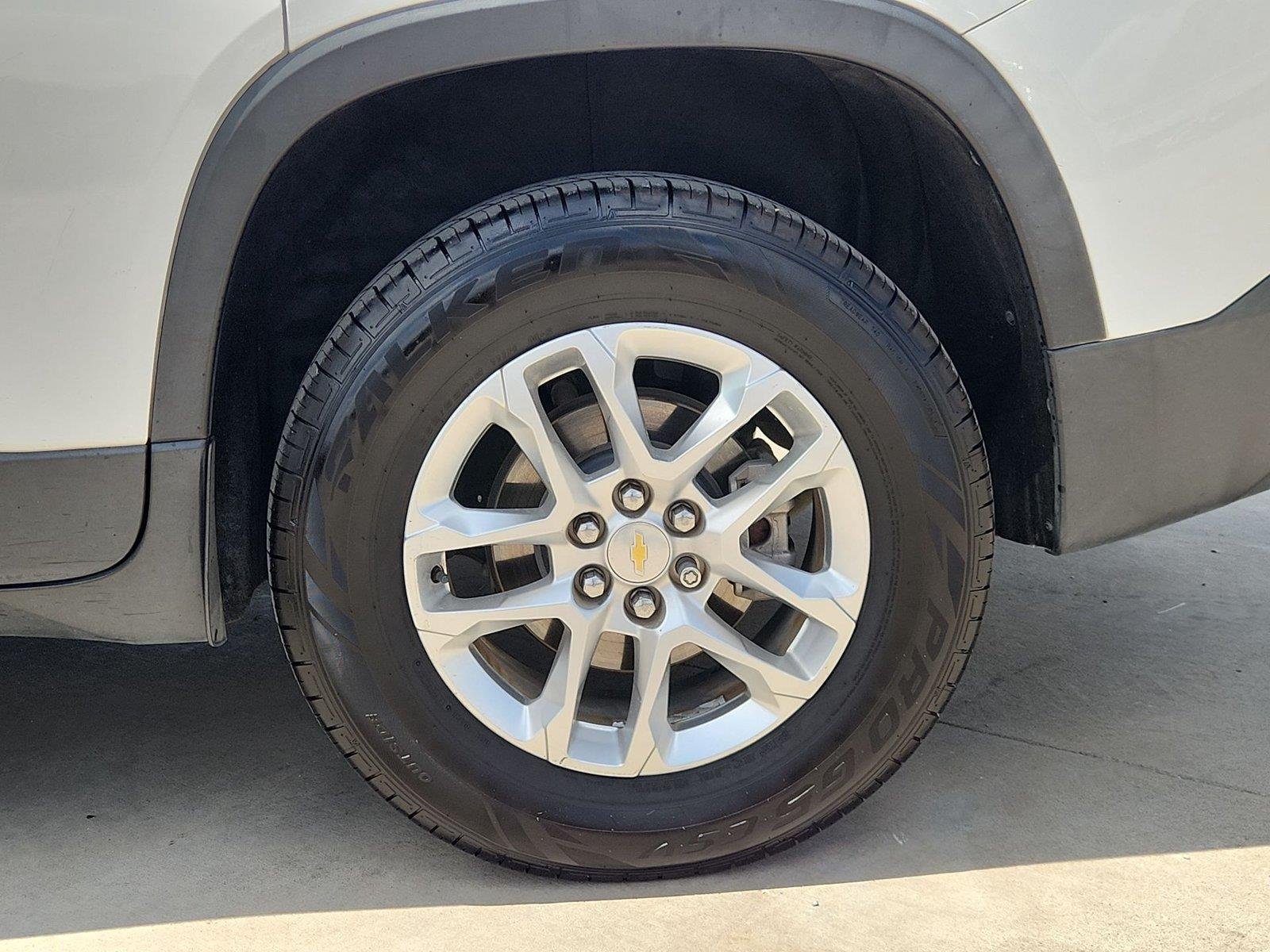 Certified 2019 Chevrolet Traverse LT FWD image 31