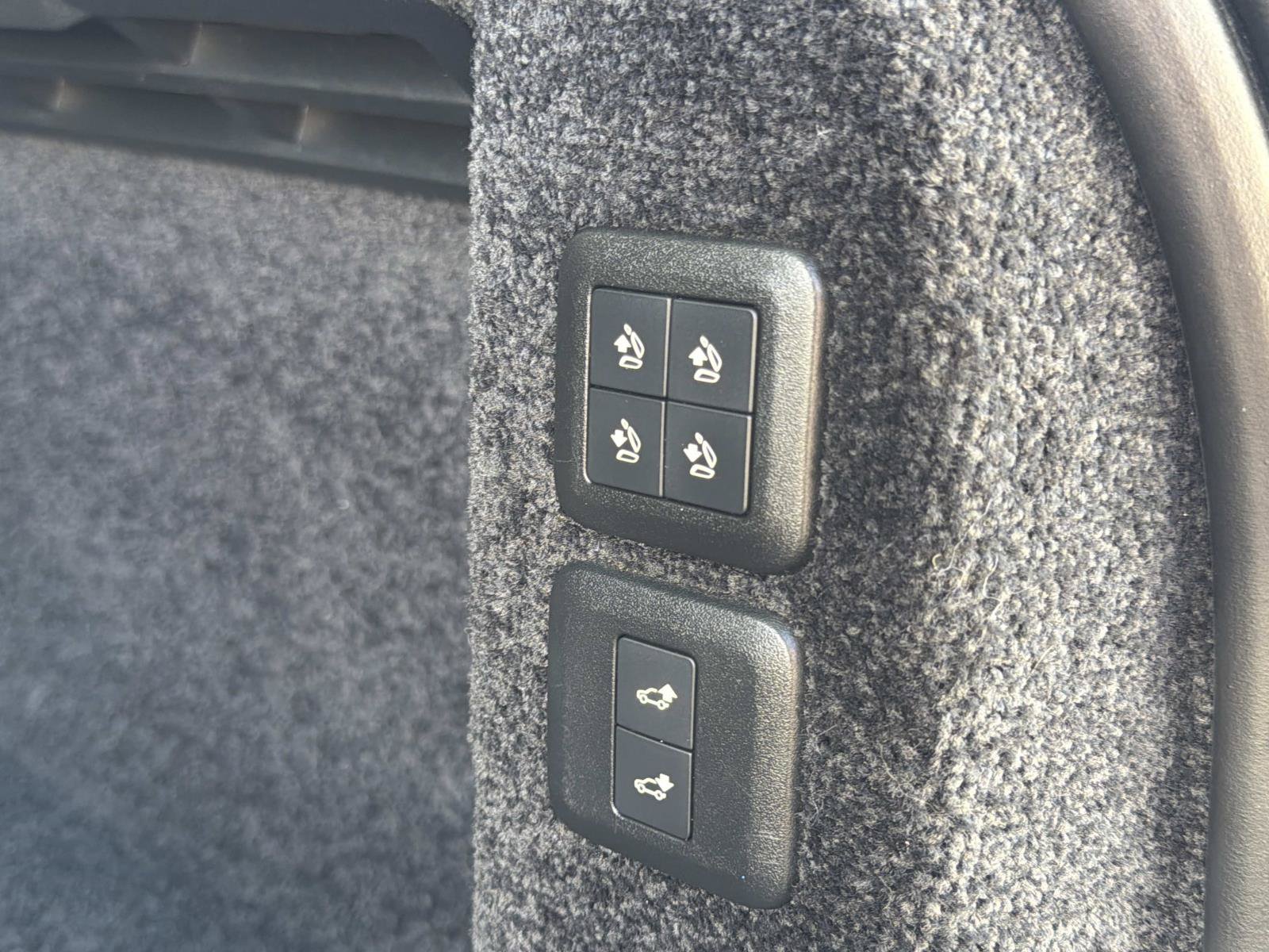 Used 2019 Land Rover Range Rover Supercharged AWD/4WD image 6