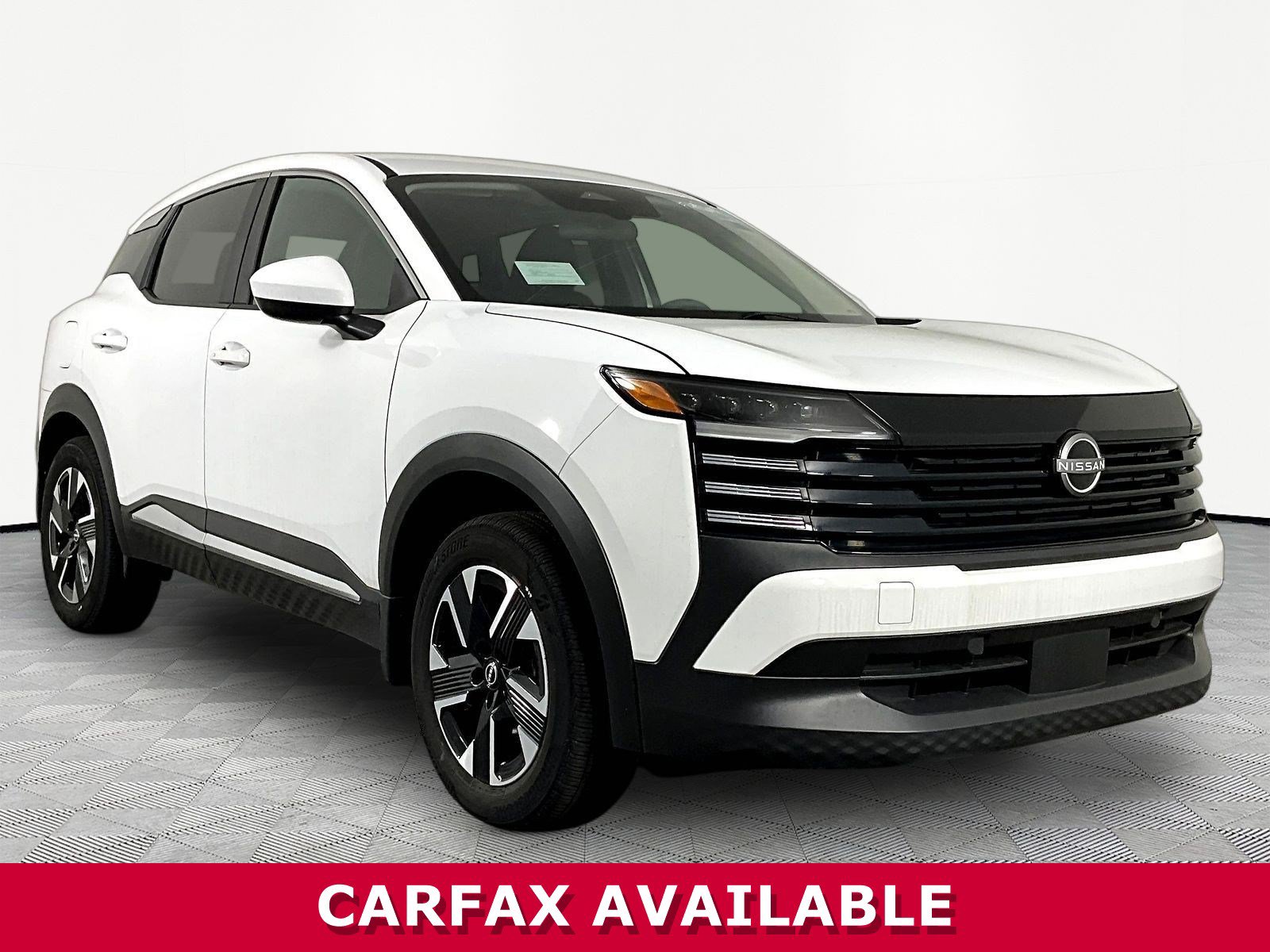 Certified 2025 Nissan Kicks SV AWD/4WD image 3