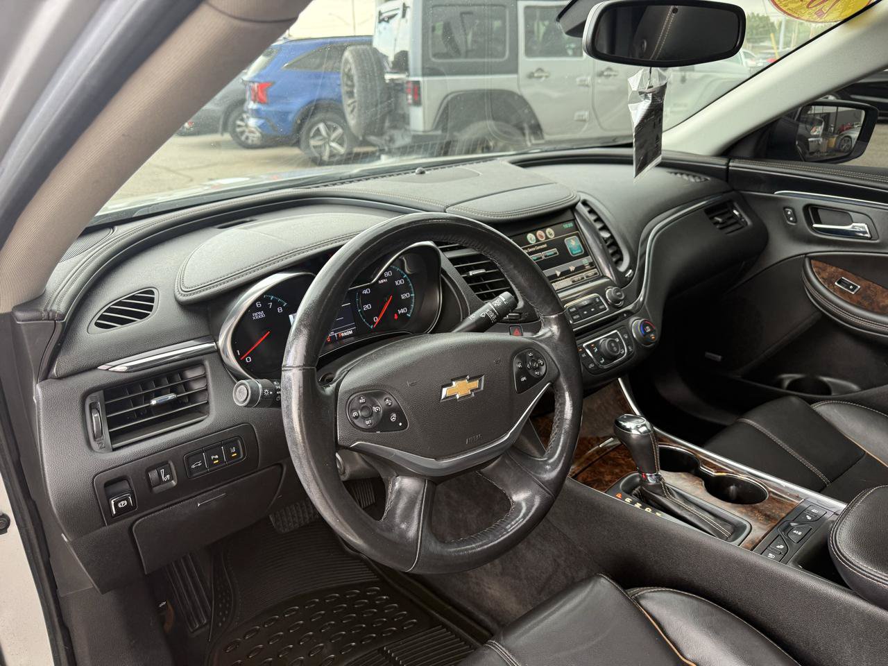 Used 2015 Chevrolet Impala LTZ FWD image 8