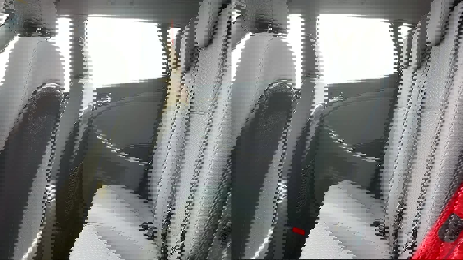 Used 2014 Hyundai Accent SE image 24