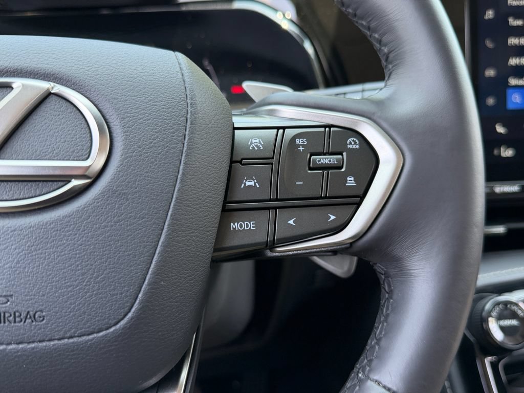 Certified 2025 Lexus NX 250 FWD w/ Accessory Package (Z2) image 18