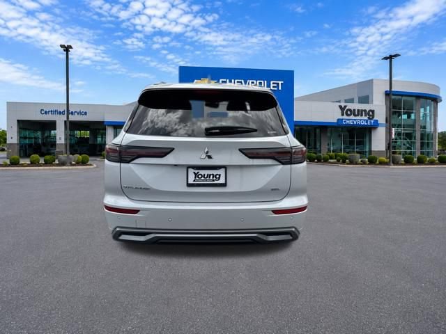 Used 2025 Mitsubishi Outlander SEL AWD/4WD image 6