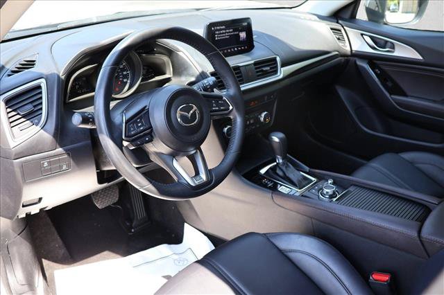 Used 2018 MAZDA MAZDA3 Touring FWD image 10