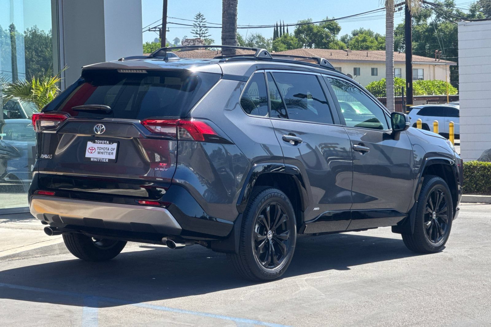 Certified 2025 Toyota RAV4 SE AWD/4WD image 5