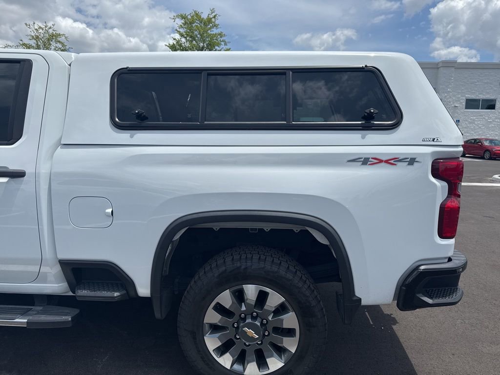 Used 2022 Chevrolet Silverado 2500 Custom w/ Custom Value Package AWD/4WD image 7