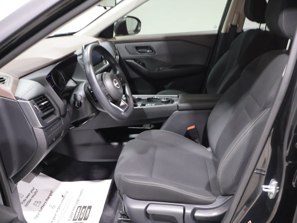Used 2023 Nissan Rogue S AWD/4WD image 10