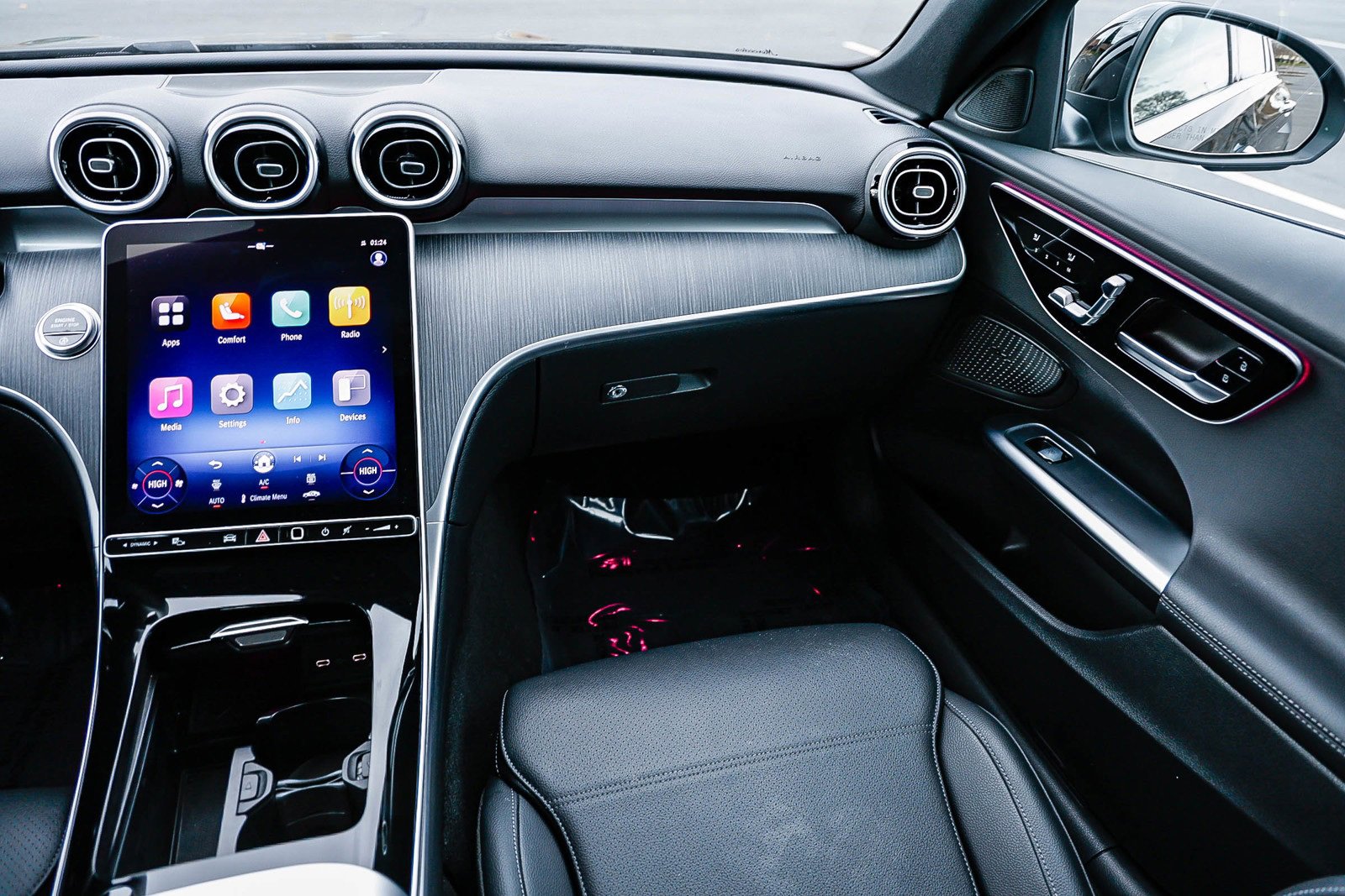 Certified 2025 Mercedes-Benz C 300 Sedan image 15