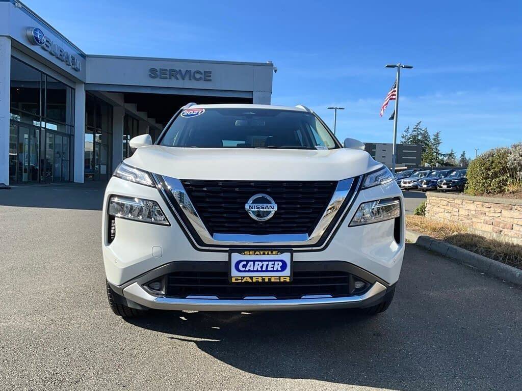 Used 2021 Nissan Rogue Platinum image 3