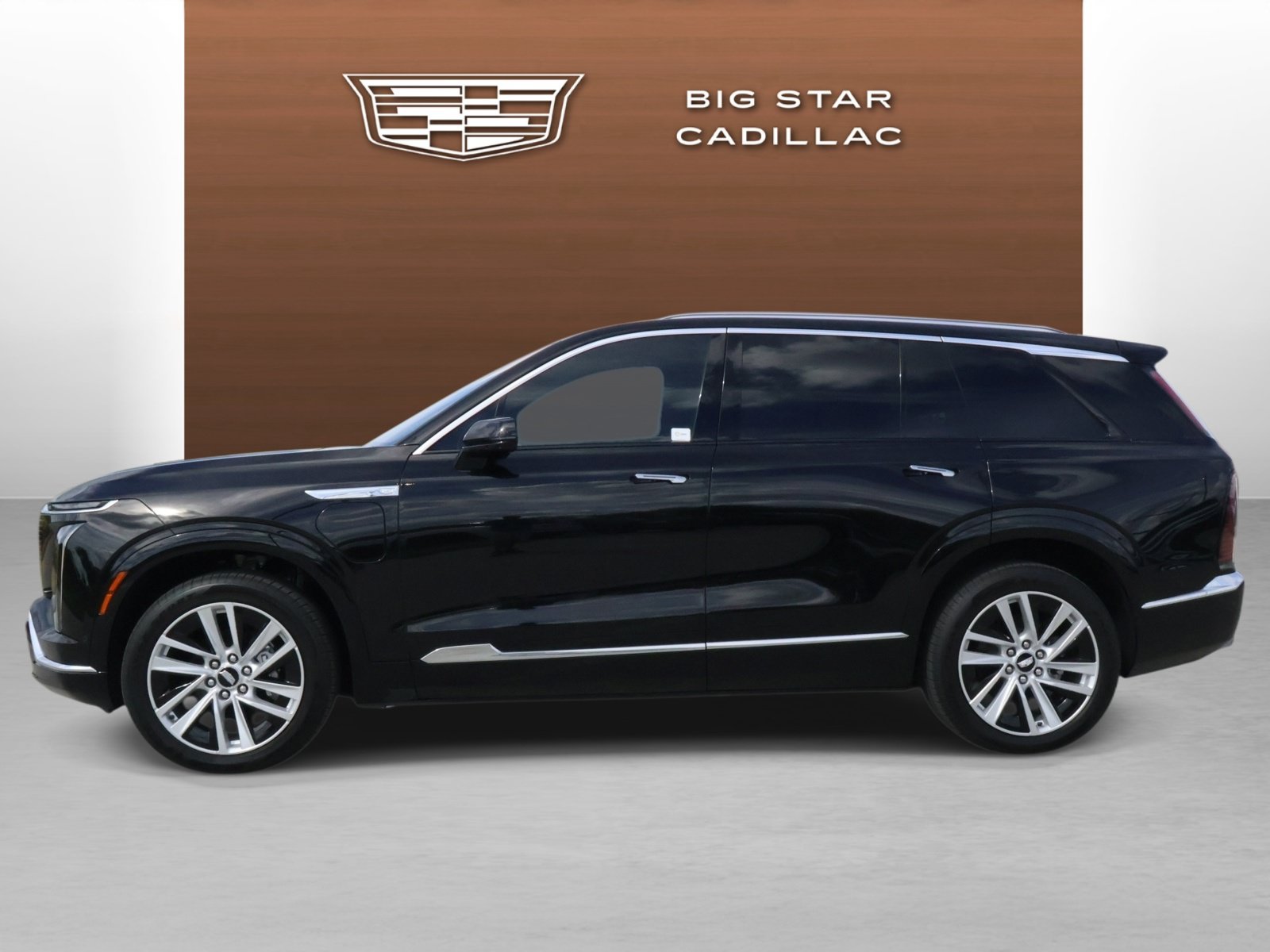 Certified 2027 Cadillac Vistiq Luxury AWD/4WD image 2