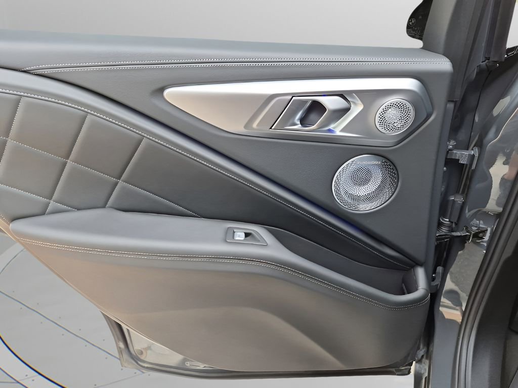 Used 2025 BMW XM image 20
