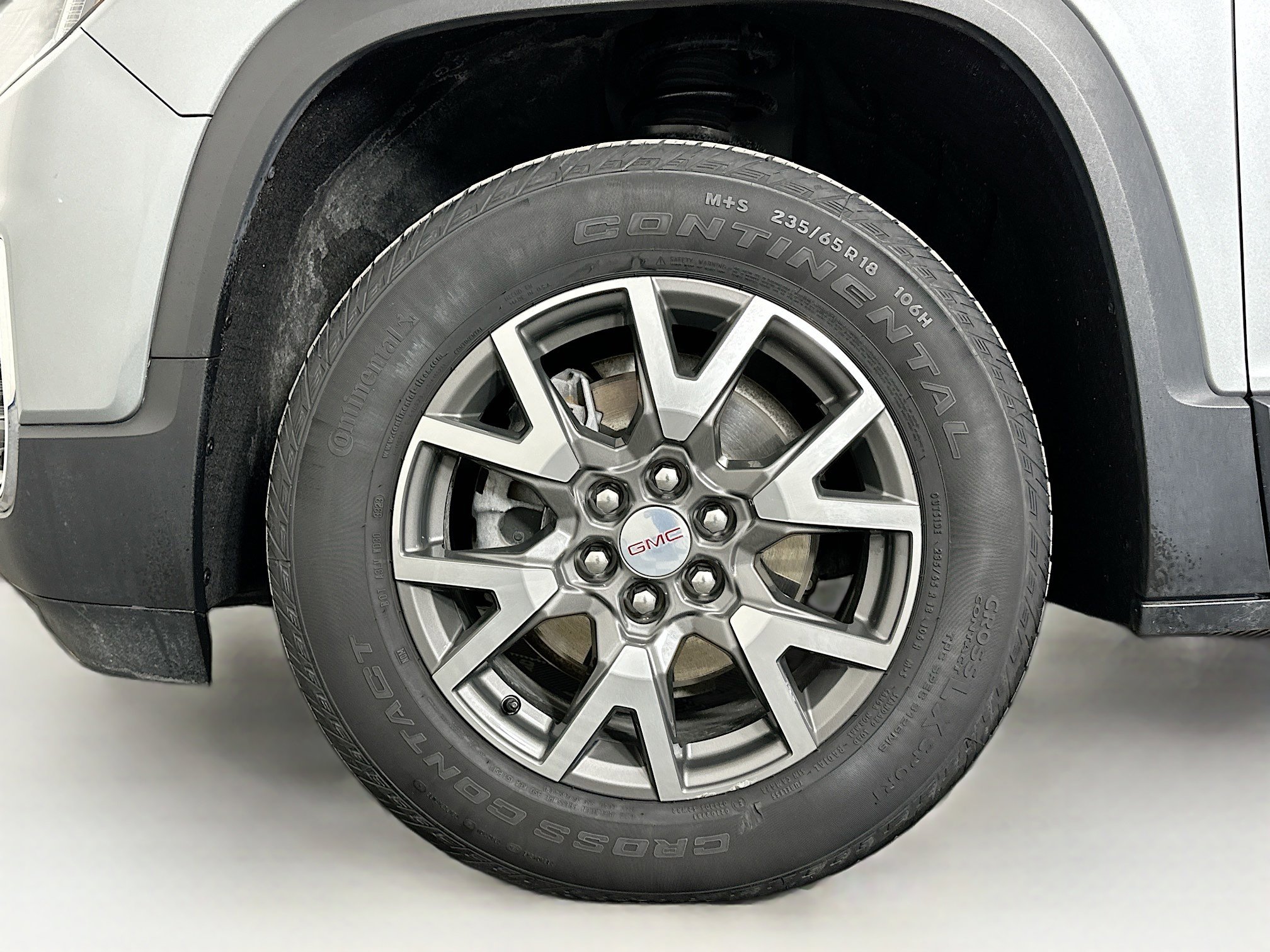 Used 2023 GMC Acadia SLE w/ Driver Convenience Package image 11