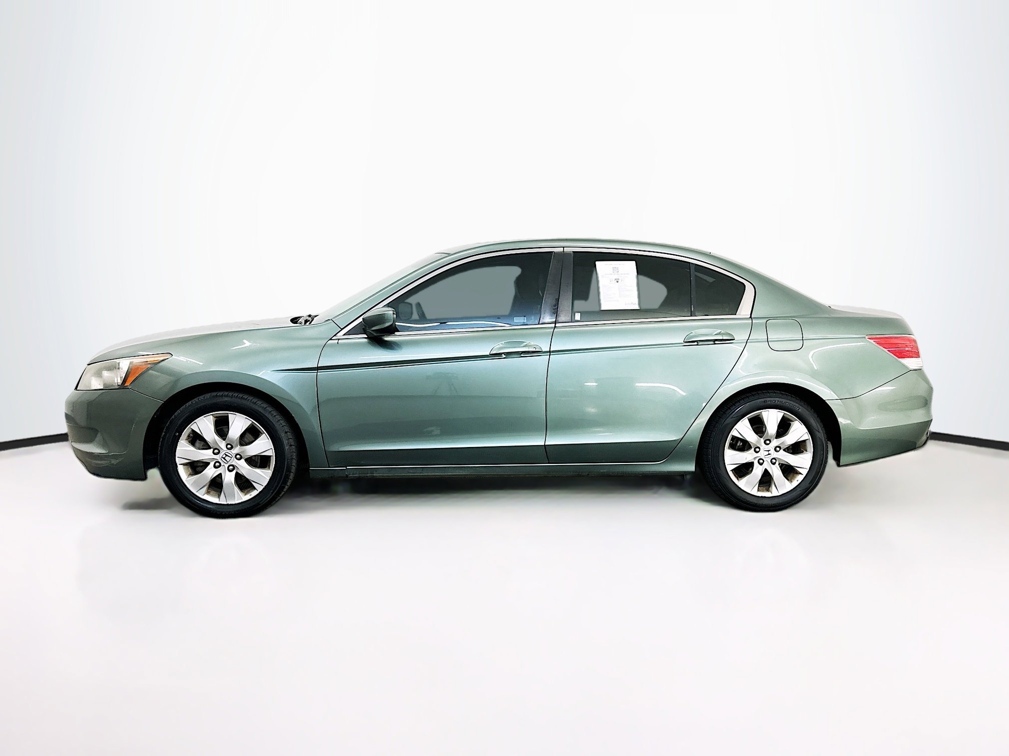 Used 2010 Honda Accord EX-L image 4