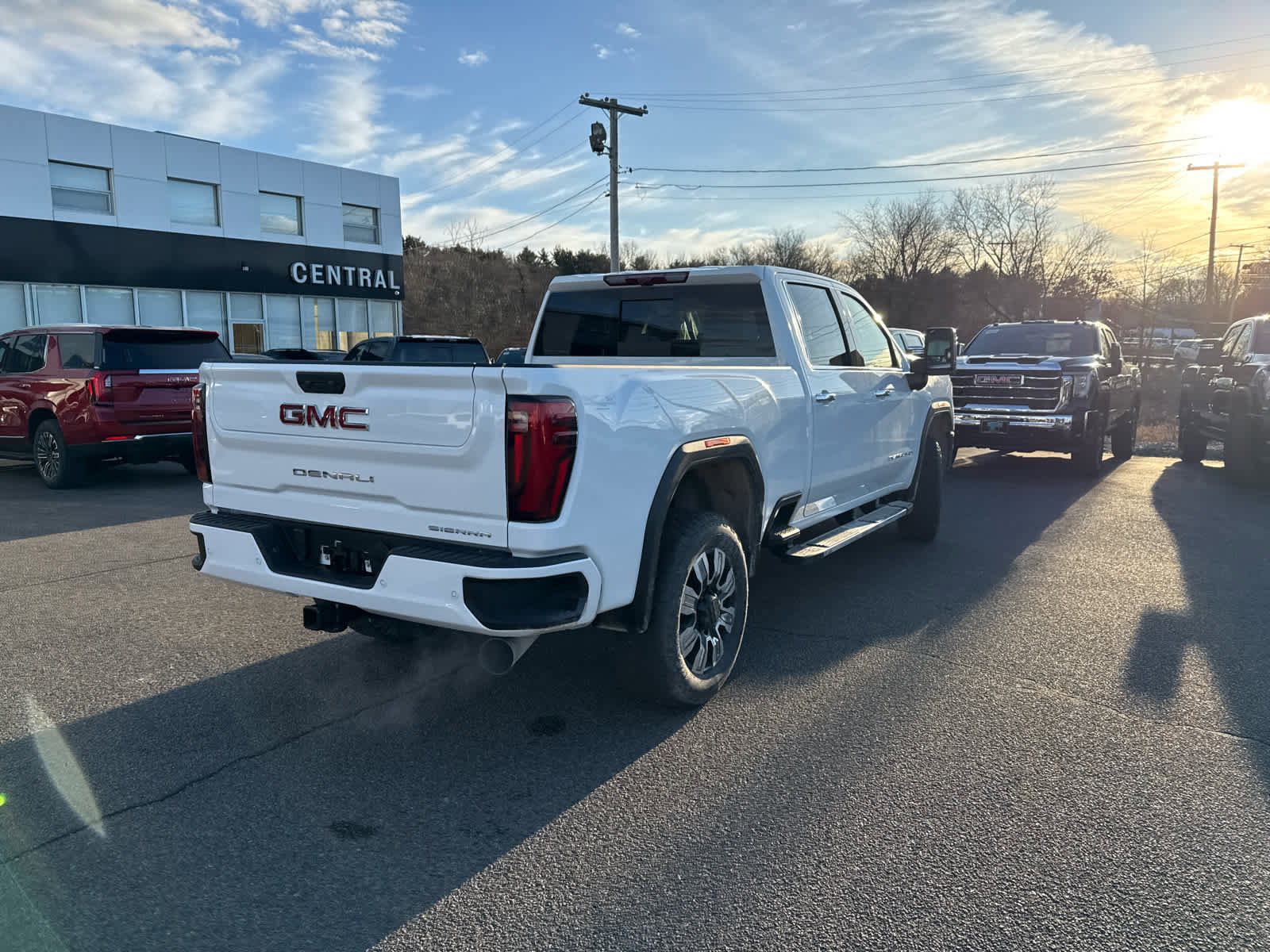 New 2026 GMC Sierra 2500 Denali w/ Denali Reserve Package image 7
