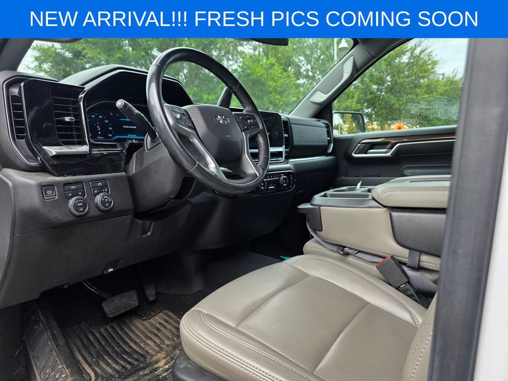 Used 2023 Chevrolet Silverado 1500 RST AWD/4WD image 7